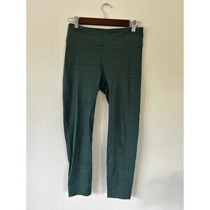 Outdoor Voices womens leggings size M heathered green cropped